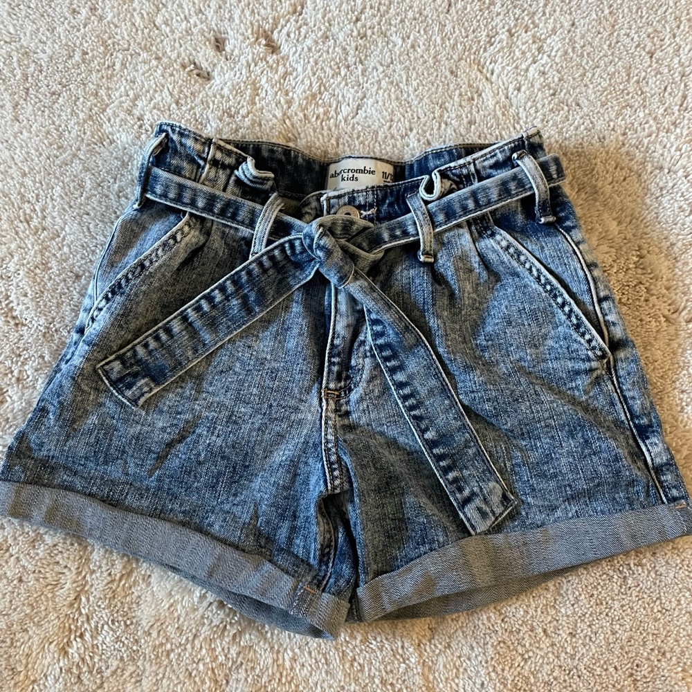 Girls Abercrombie Kids High Waisted Shorts. 11/12
